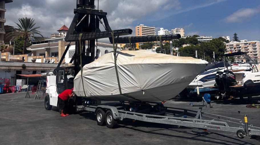 BIld Boot Transport BNO Exklusivtransporte